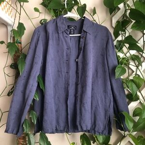 Women's M Pale Navy Linen button up